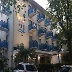 21 Hotel