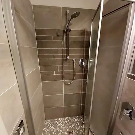 Hotel 21