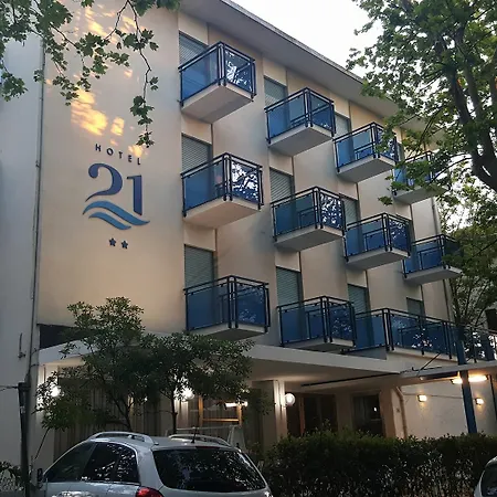 21 Hotel 2*